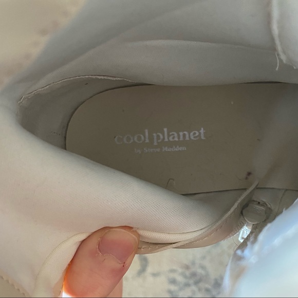 Platform Steve Madden Boots - Picture 9 of 13